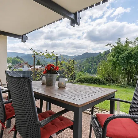 Schlossblickwohnung Schiel * Gernsbach