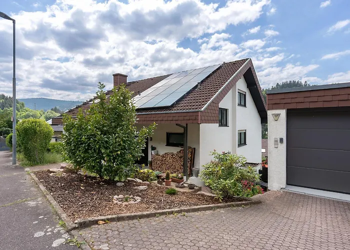 アパート Schlossblickwohnung Schiel ゲルンスバッハ