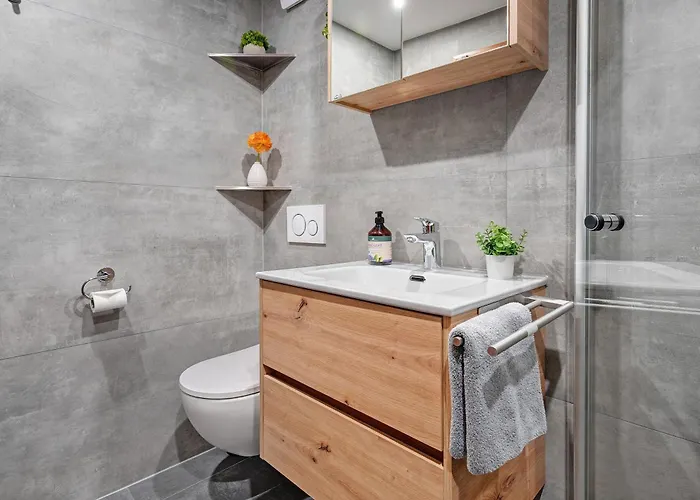 Schlossblickwohnung Schiel * ゲルンスバッハ