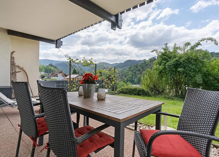 Schlossblickwohnung Schiel * ゲルンスバッハ